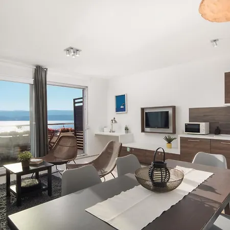 Jolara With Heated Pool Appartement Mimice