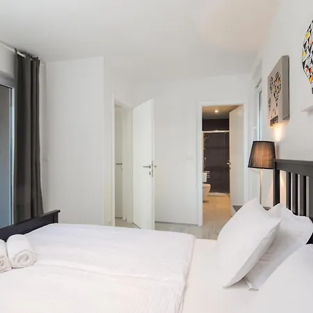 Apartment Jolara With Heated Pool